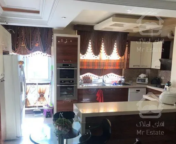 واحد 130 متری فول امکانات ،سه خواب،کوی مهران