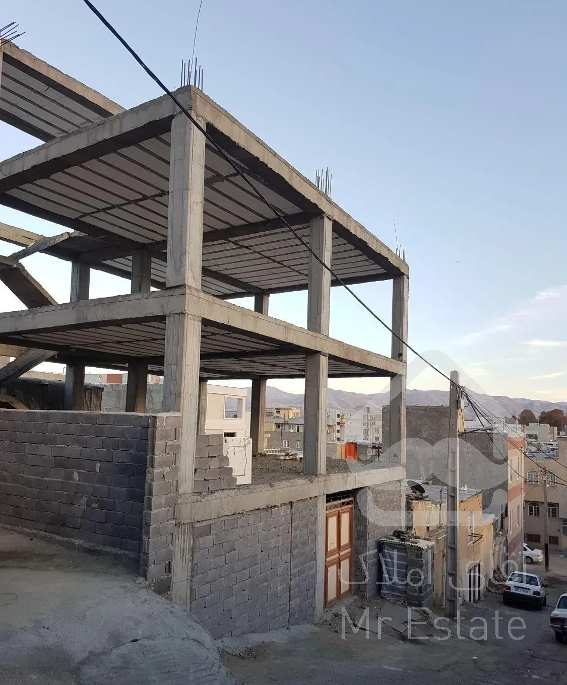 آپارتمان ۱۰۳ متر ۲ طبقه ۲خوابه.شریف آباد