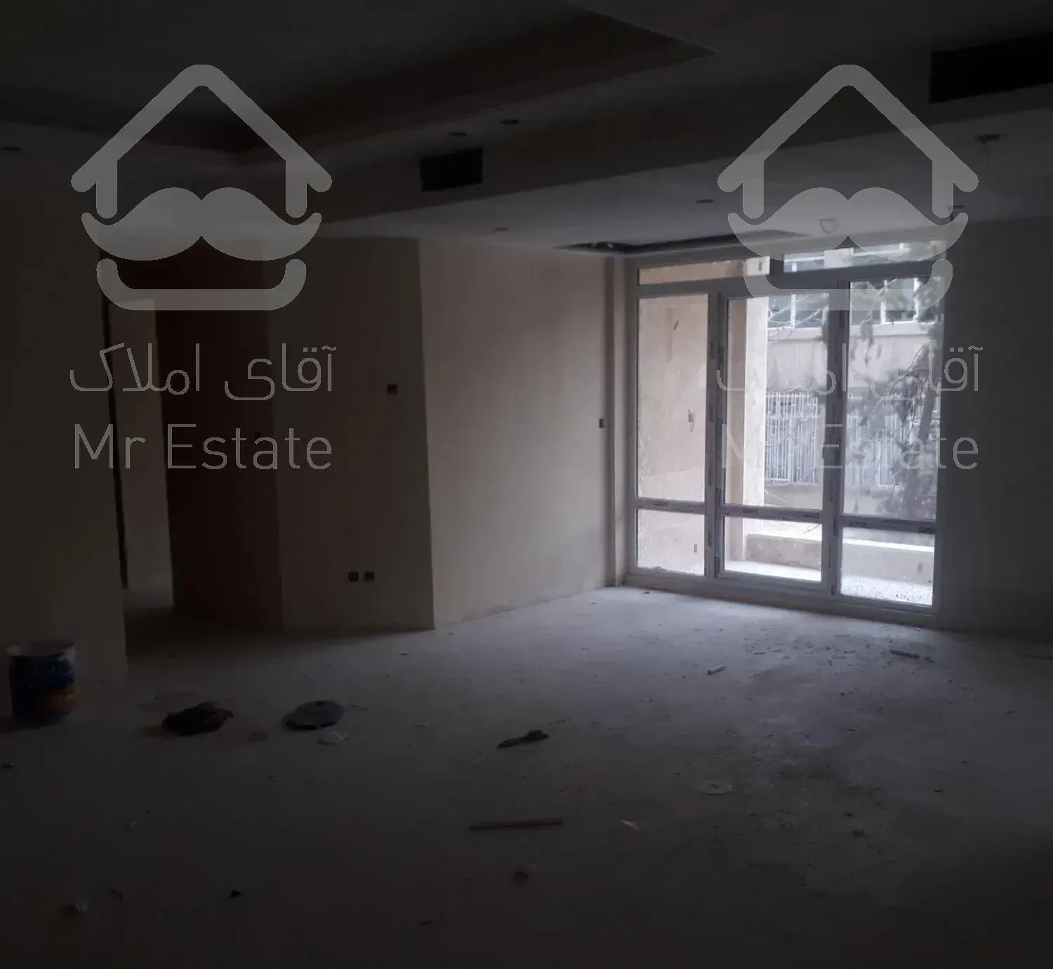 آپارتمان نوساز ۳ خوابه