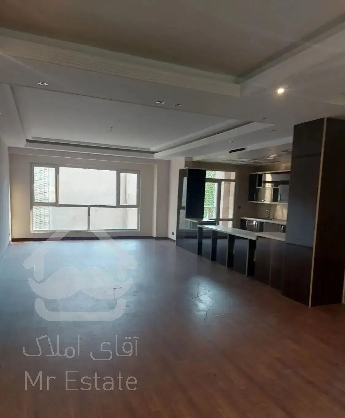 جردن(ارمغان) ۲۱۰متر ۴خواب استخر فعال غرق نور