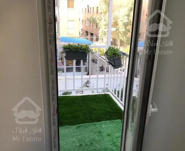 ۱۲۰ متر /فول امکانات/نور فراوان/تاپ لوکیشن پونک