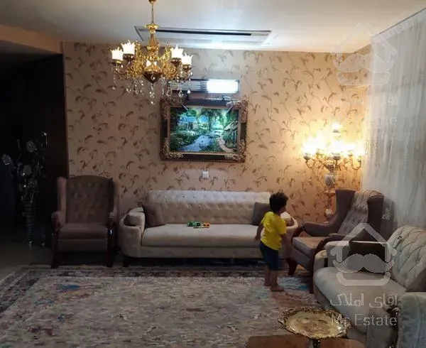 آپارتمان صد متر دوخوابه رو به شهر