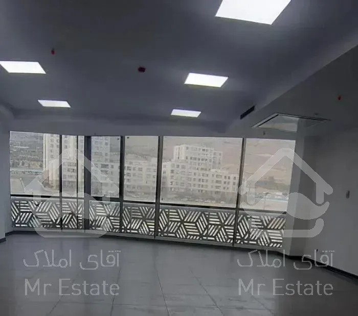 *۷۲ متر اداری مجتمع آکادا سنتر دریاچه چیتگر*