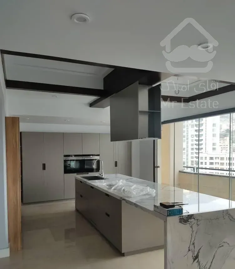 ۲۳۰ متر ۳خواب ولنجک طبقات بالا تراس  نوساز