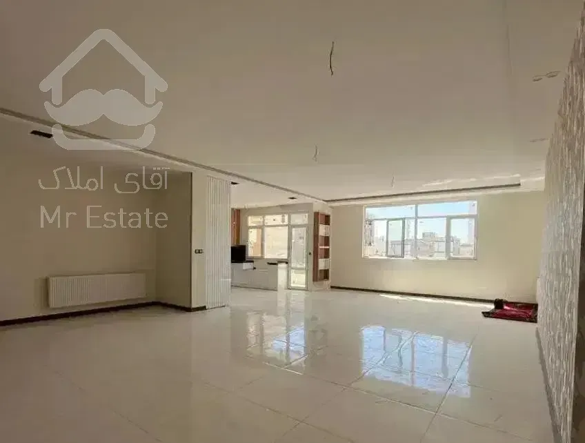 ۹۰متری-طبقه اول-اقبال لاهوری-تخلیه دو روزه