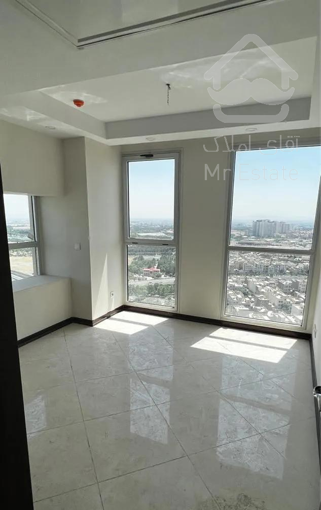 ۱۱۰ متر کلید نخورده طبقه ۲۲ ویو ابدی