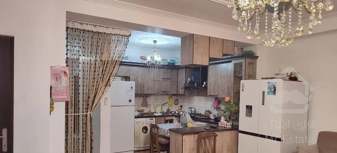 فروش آپارتمان ۸۲ متری ۲ خوابه طبقه ۳