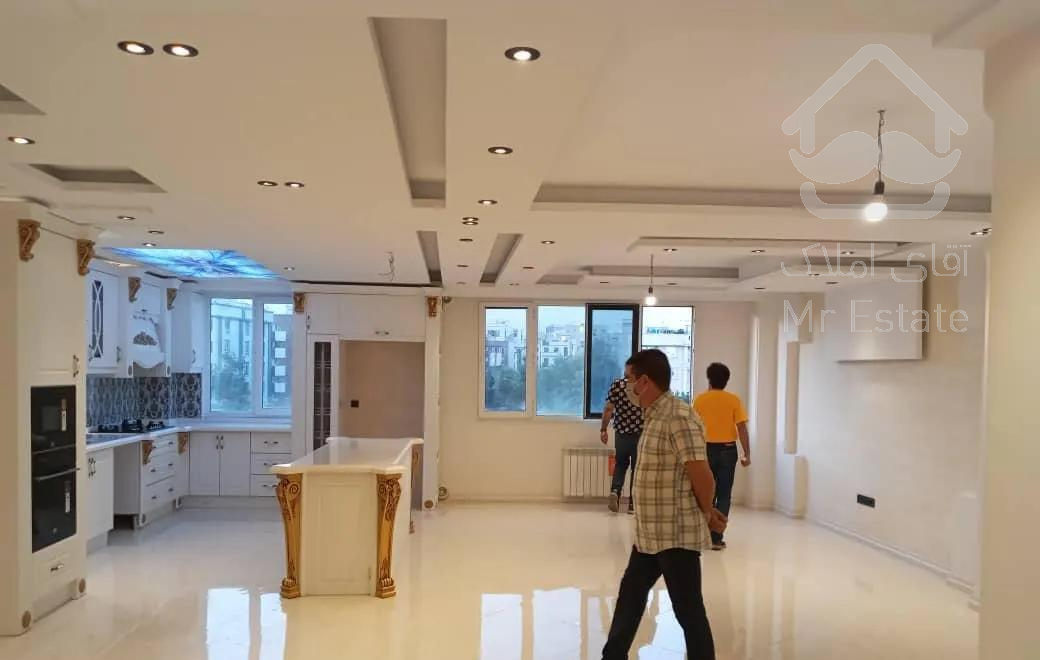 ۱۲۷متر ۳خواب نوساز ط۴بسیار شیک و خوش نقشه