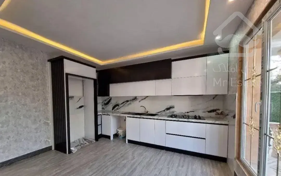 ویلا حیاطدار نزدیک ساحل