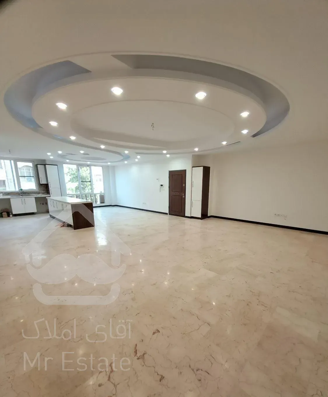 ۱۴۵ متر/ میدان ۱۷ /زیر قیمت/دو پارکینگ