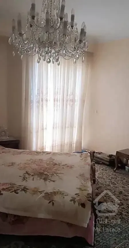 شیراز شمالی ۱۴۱متر ۳ خوابه لوکس