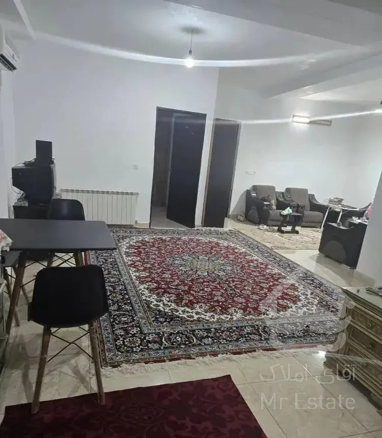 آپارتمان ۹۰متری/دو خواب/مبله/با آسانسور پارکینگ