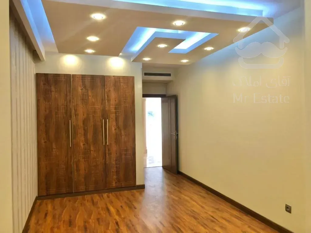 فروش 145 متری دیباجی