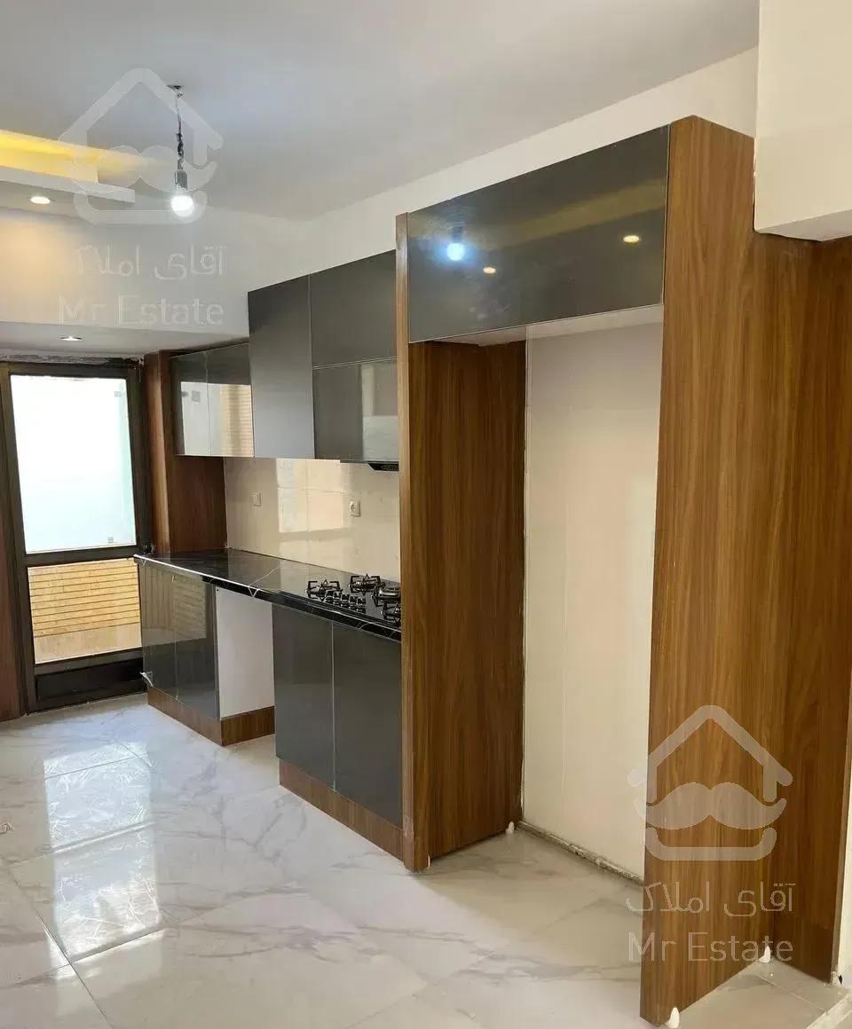 فروش آپارتمان کنارپارک کلیدنخورده 2کله فول امکانات