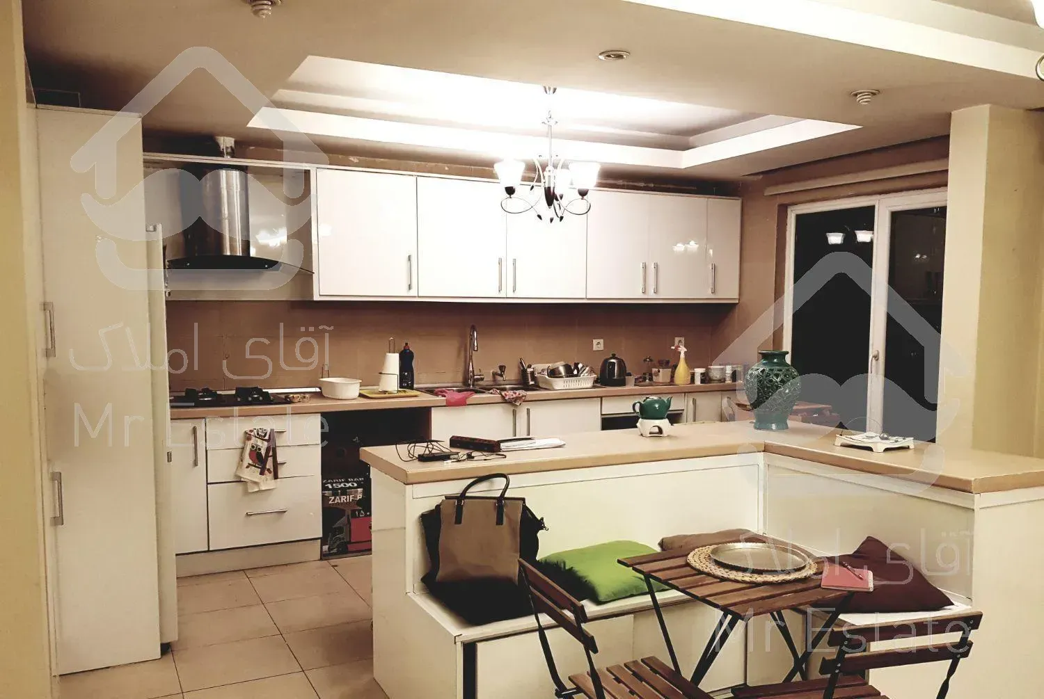 آپارتمان دریاچه ، برج بیمه، ۱۱۱ متر دوخواب