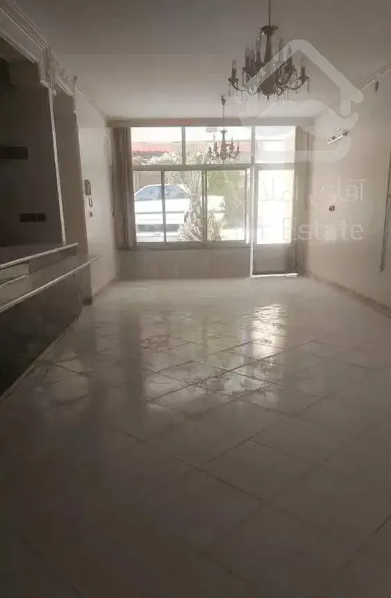 رهن کامل واحد110 متری حیاط دار