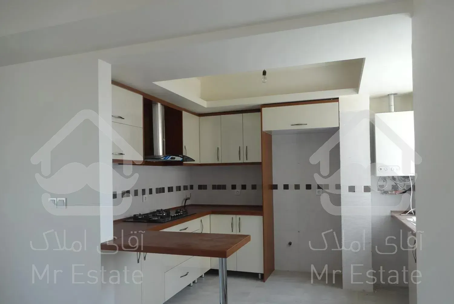 75متر جمالزاده* 2 خواب*پارکینگ و انباری و آسانسور*