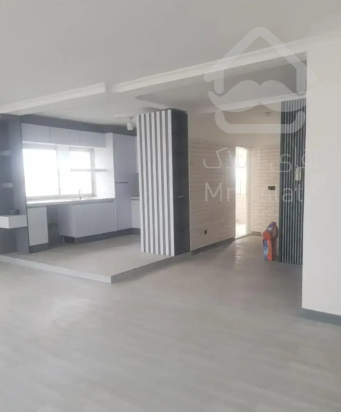 ۱۰۰متر شیک مرکز شهر خ سعدی با ویو جنگل سندتکبرگ