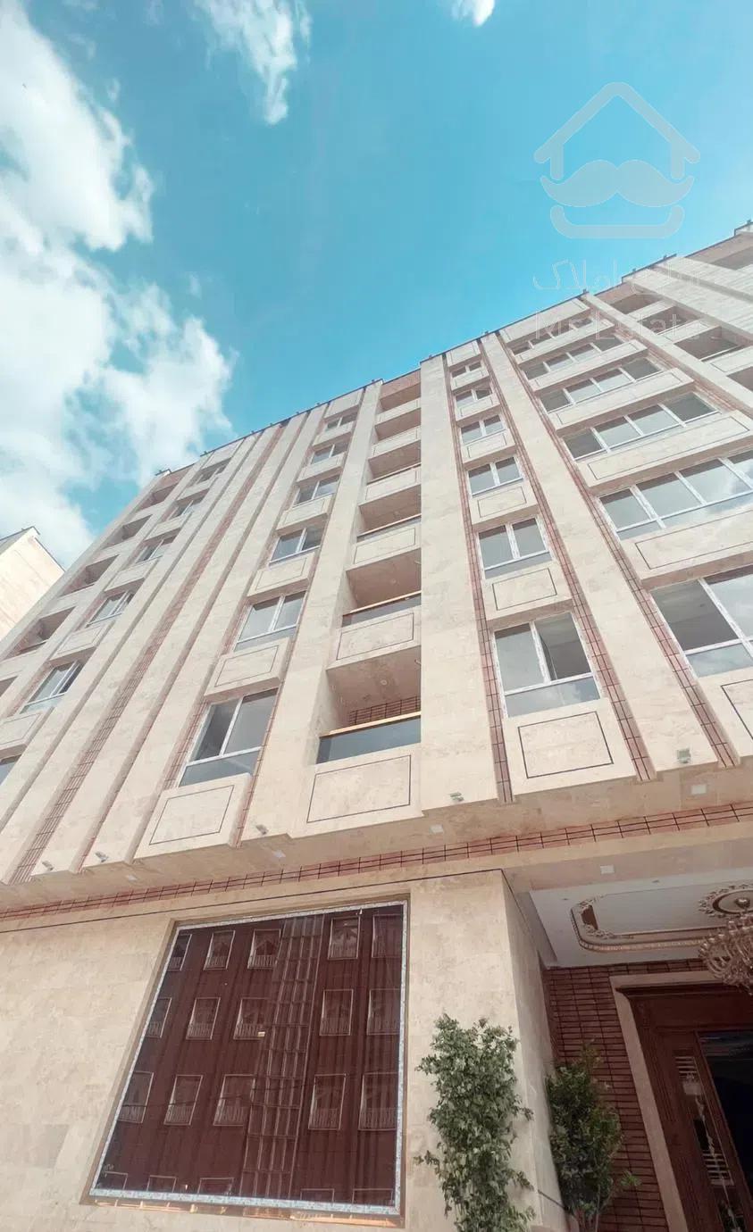 70متر رو به بیرون تنها واحد موجود در برج پونک