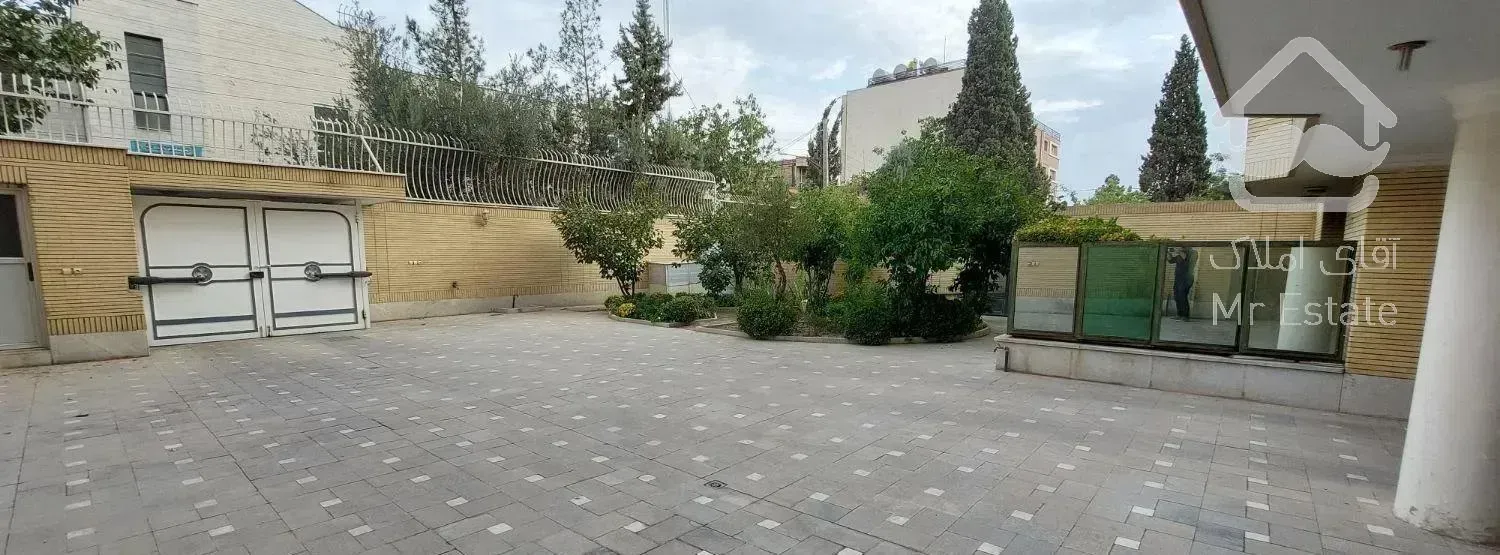 ۱۷۴ متری ۳ خوابه میدان جمهوری