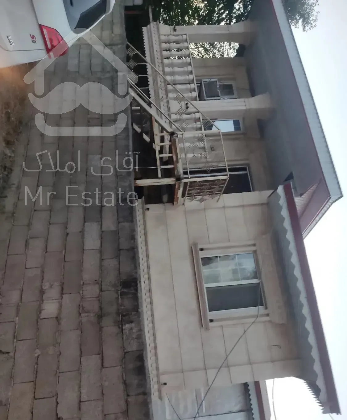 خونه ویلایی دوبلکس/پونل/سند تک برگ دارد