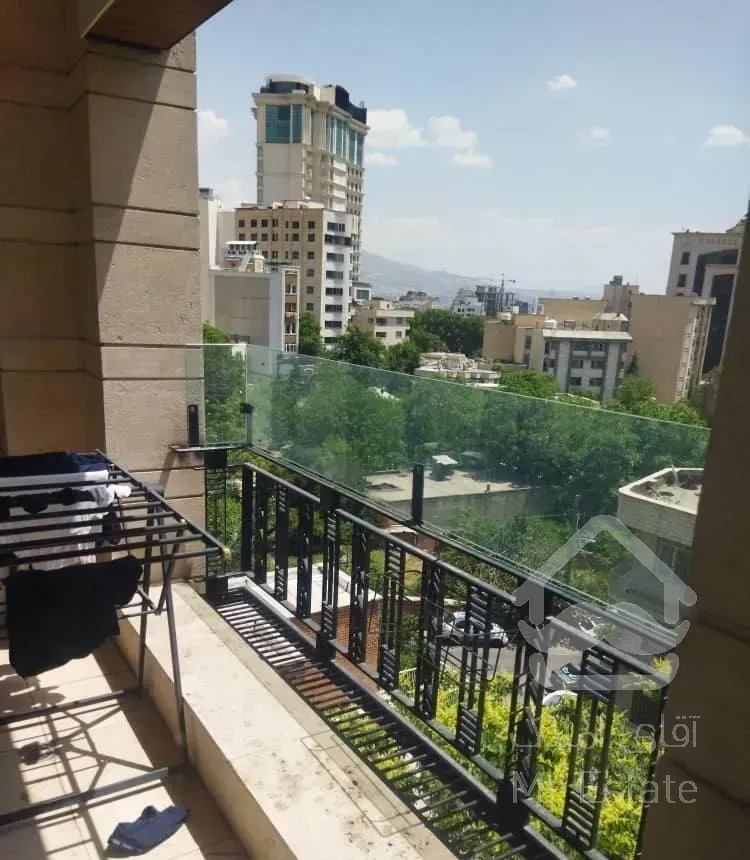 ۱۹۱ متر اقامت لوکس با ویوی سبز در قلب محمودیه