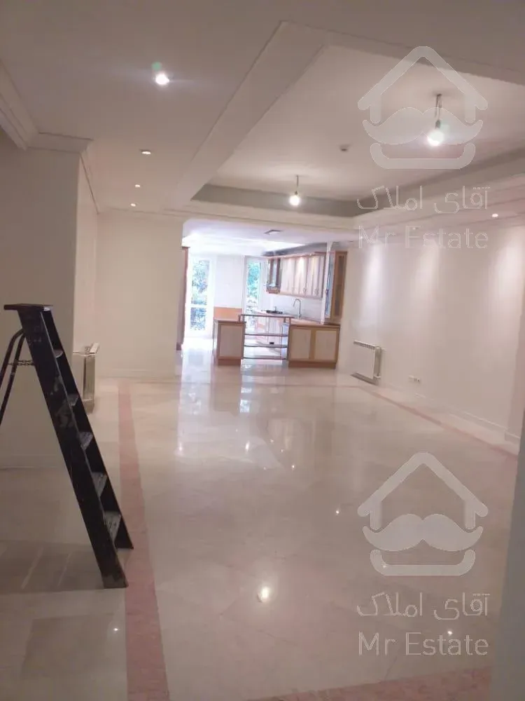 اجاره و رهن آپارتمان محمودیه 130  متر لاکچری