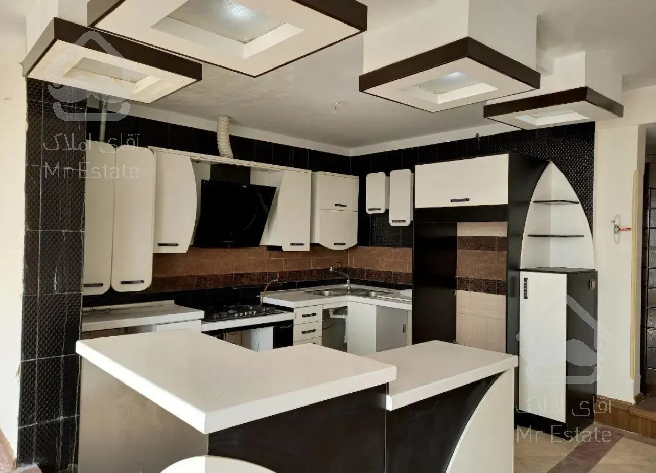 رهن ۱۲۵ متر آپارتمان تک واحدی / ۲ خواب / دهکده المپیک