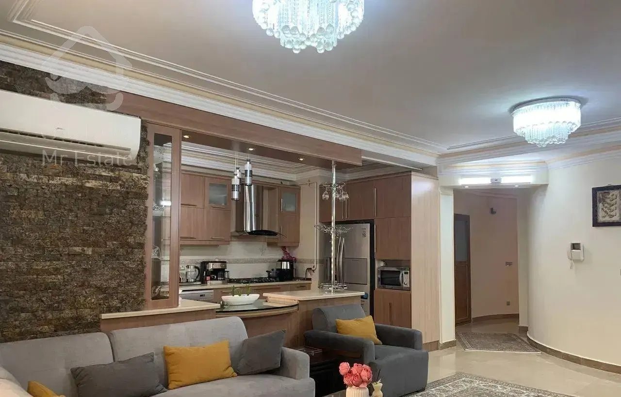 اپارتمان مرکز شهر  لوکیش تاپ دسترسی آسان