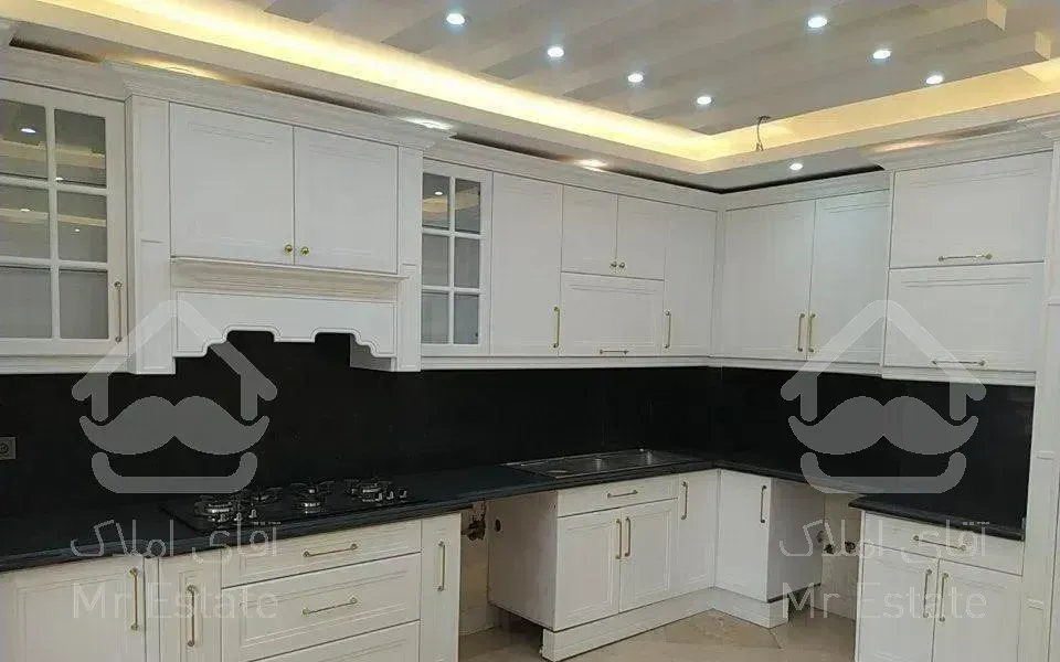 آپارتمان 141 متر سه خواب / تاپ لوکیشن ونک