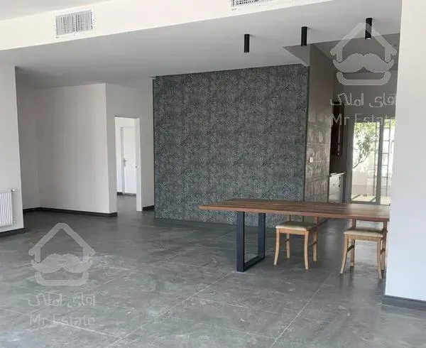 ویلایی465متر145متربنا تهراندشت آران.فروش وتهاتر.