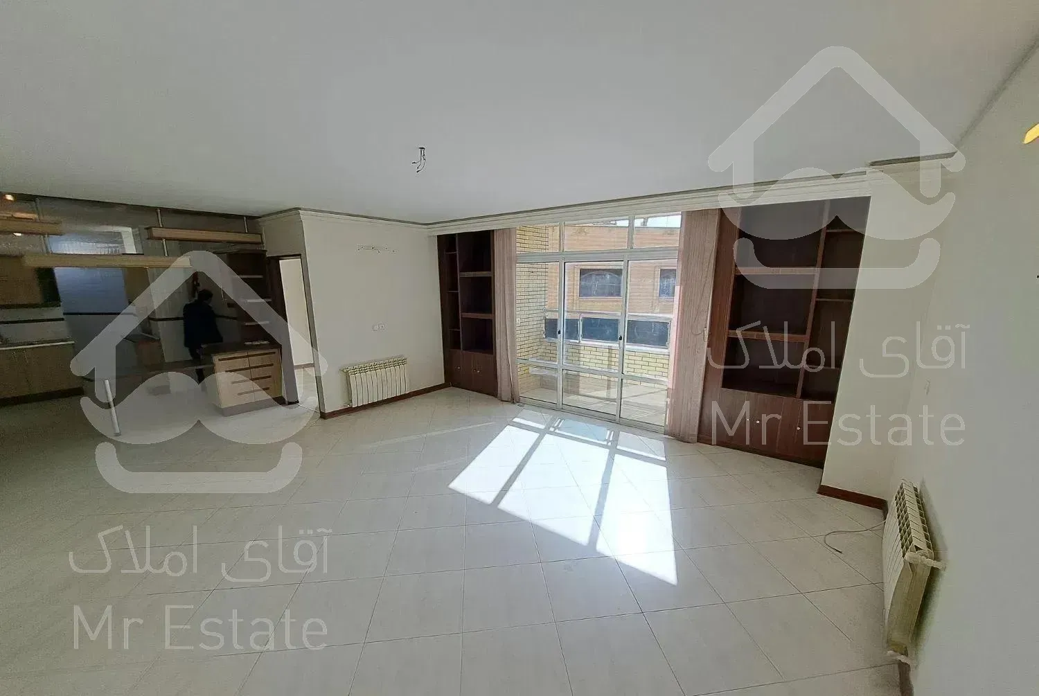 آپارتمان ۱۴۰ متر ۳ خوابه آذر شمالی