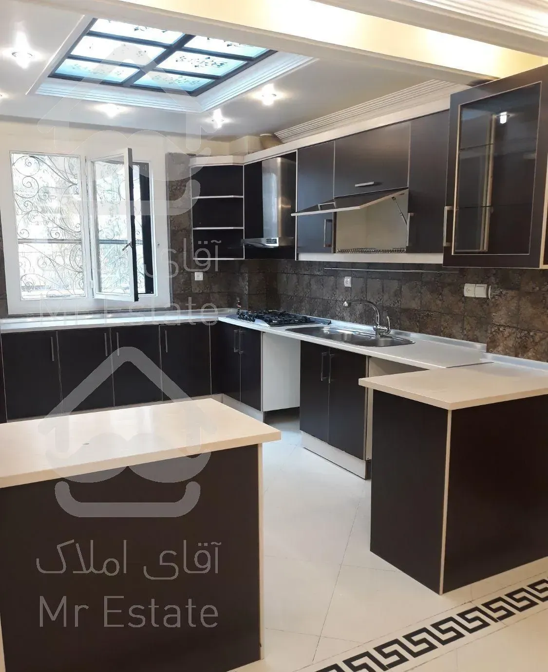 ۱۳۵متر۳خ فردوس غرب سازمان برنامه شقایق مرکزی