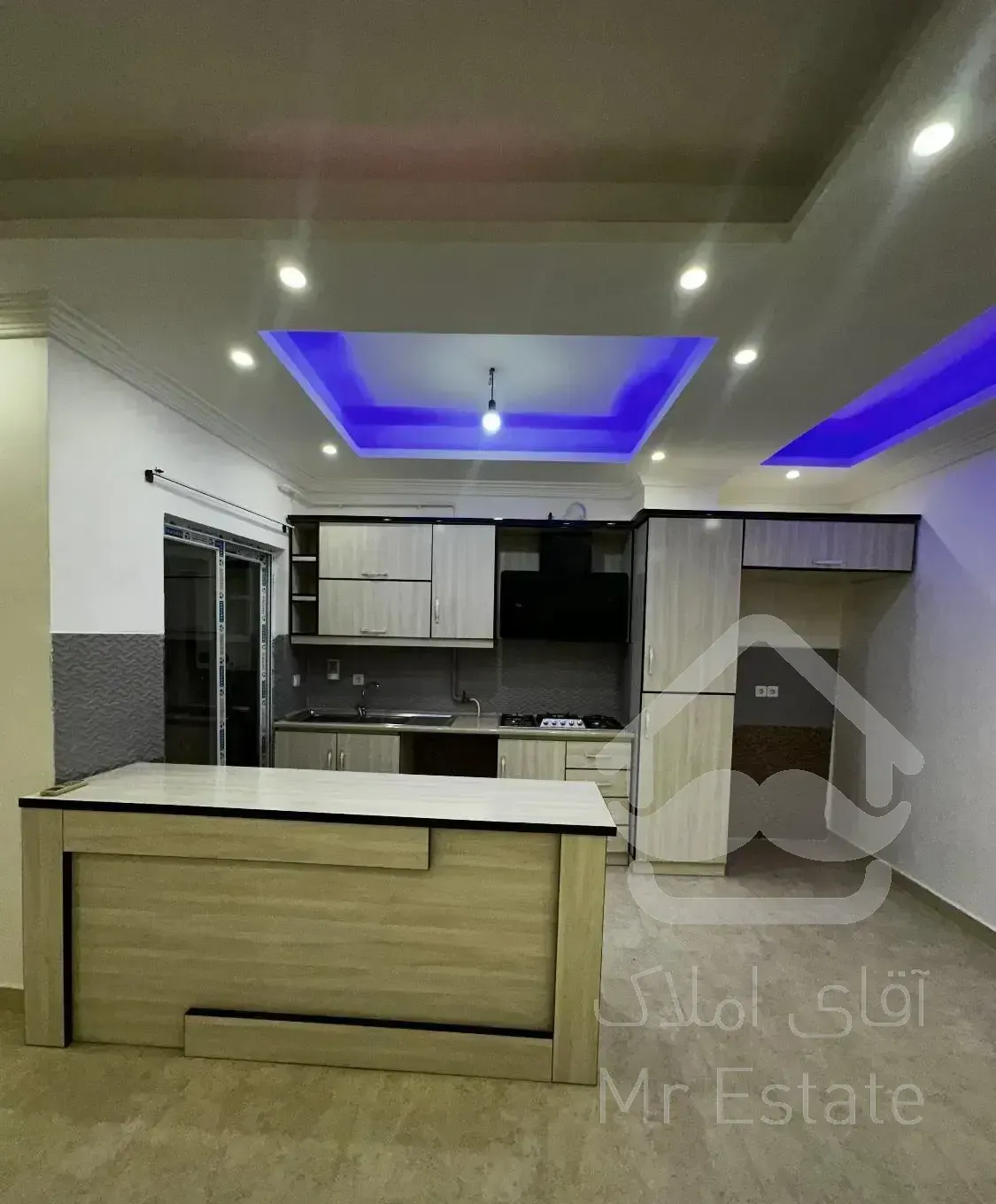 آپارتمان100متری تکواحده/طبقه2 تاپ لوکیشن/