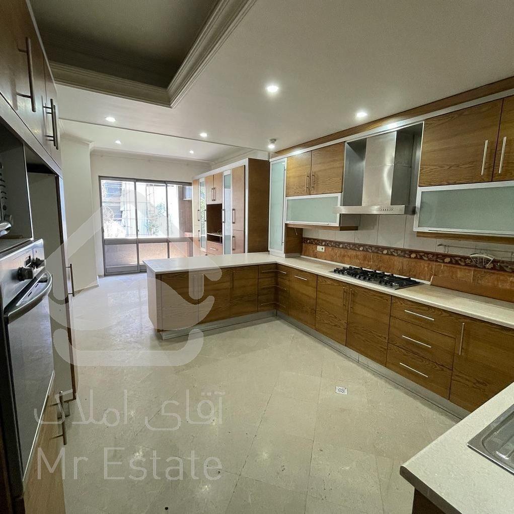 ۱۲۰ متر نیاوران ، بدون مشابه