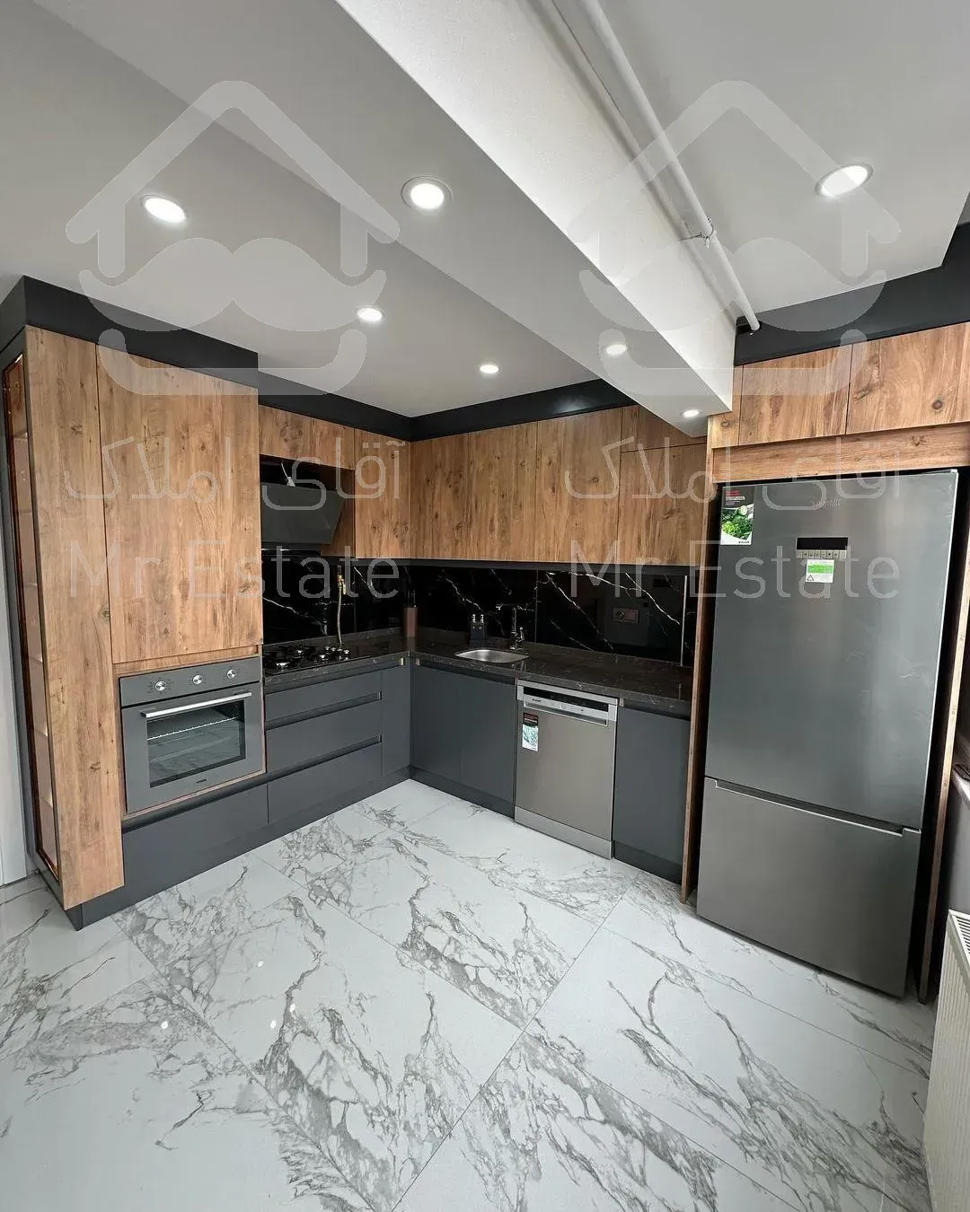 فروش آپارتمان - اکازیون - سازه ای زیبا و برند