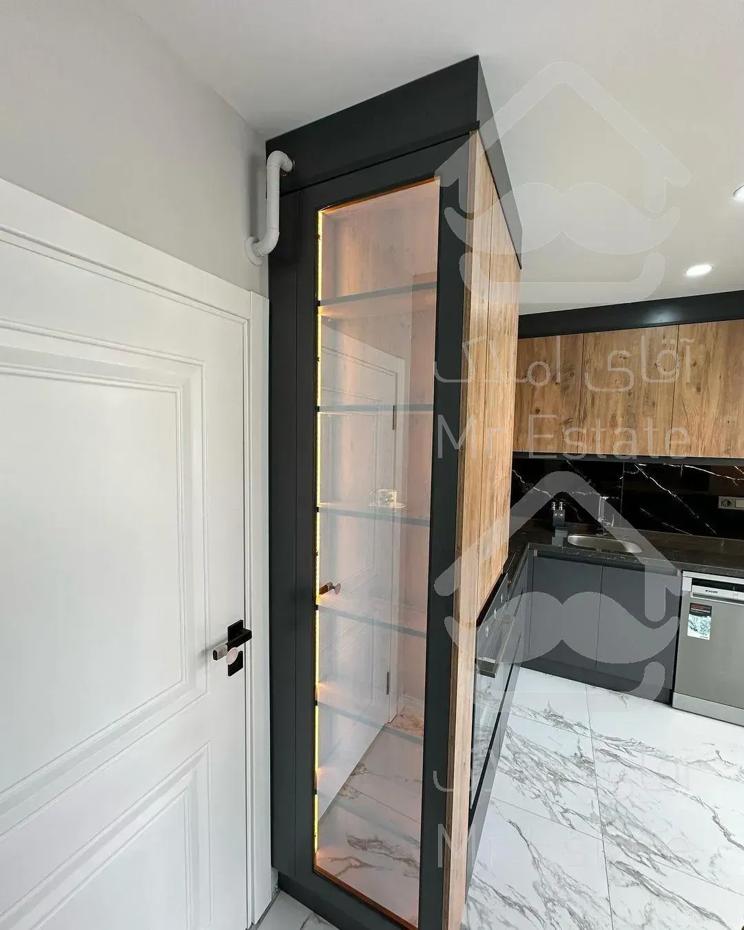 فروش آپارتمان - اکازیون - سازه ای زیبا و برند