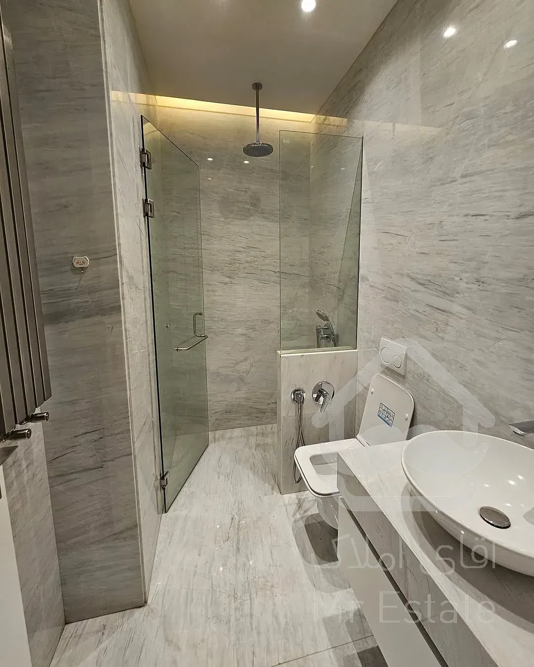 فروش ۱۸۰متری ۳خواب مدرن کلید نخورده فرمانیه