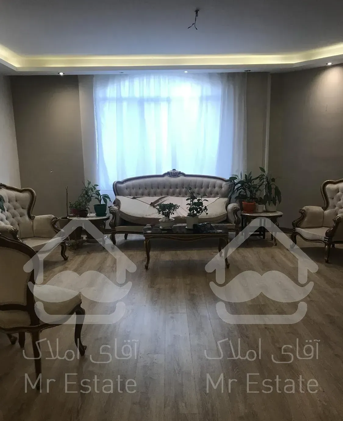 سهروردی شمالی بالای هویزه ۱۵۰متر ۳خواب فایل شخصی