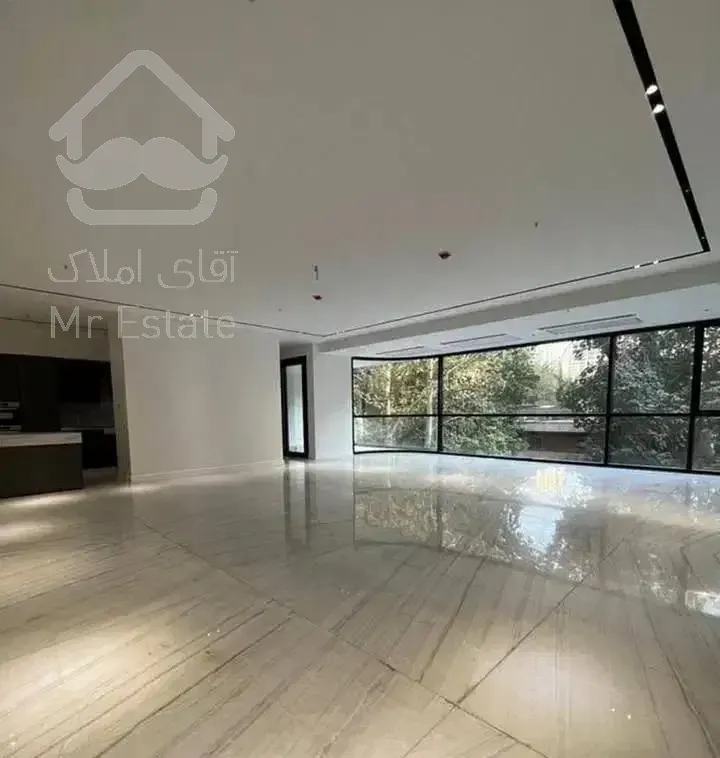 پیشنهاد بی تکرار در منطقه ۲۱۰ متر ۳جهت نور مستقیم