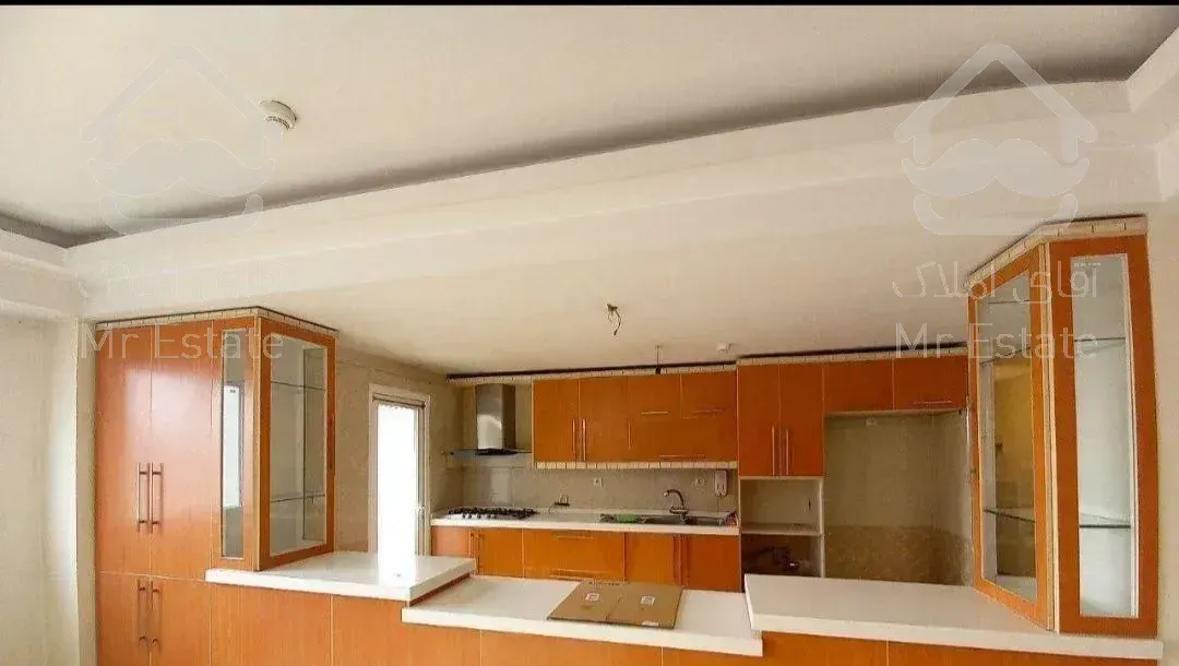 واقع در برج 108 متری