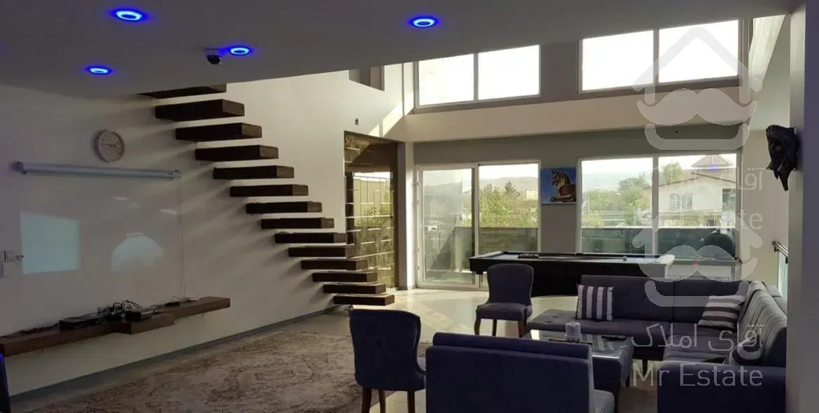 ویلا تریبلکس  استخر ۴فصل