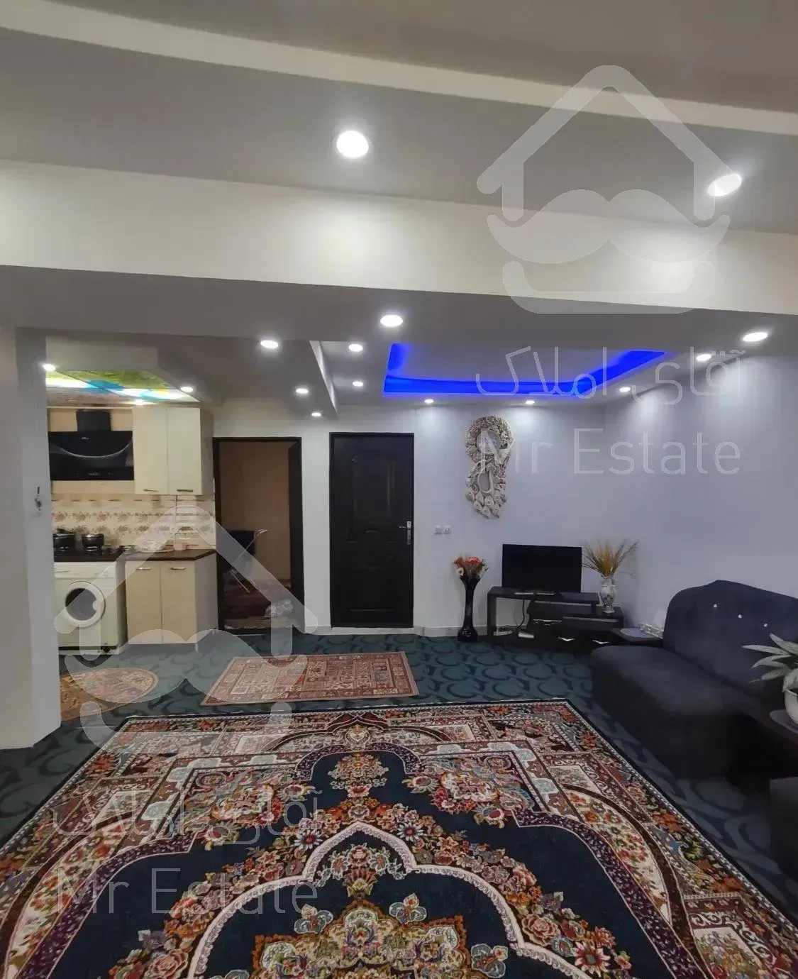 واحد مستقل تک سقف ۵۵ متری خیابان قبادی