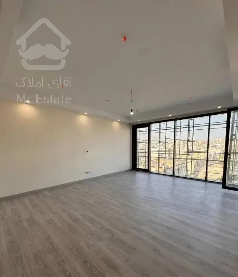 مدرن ترین برج منطقه ۲۲/تندیس اقاقیا/۱۰۷ متر/استخر