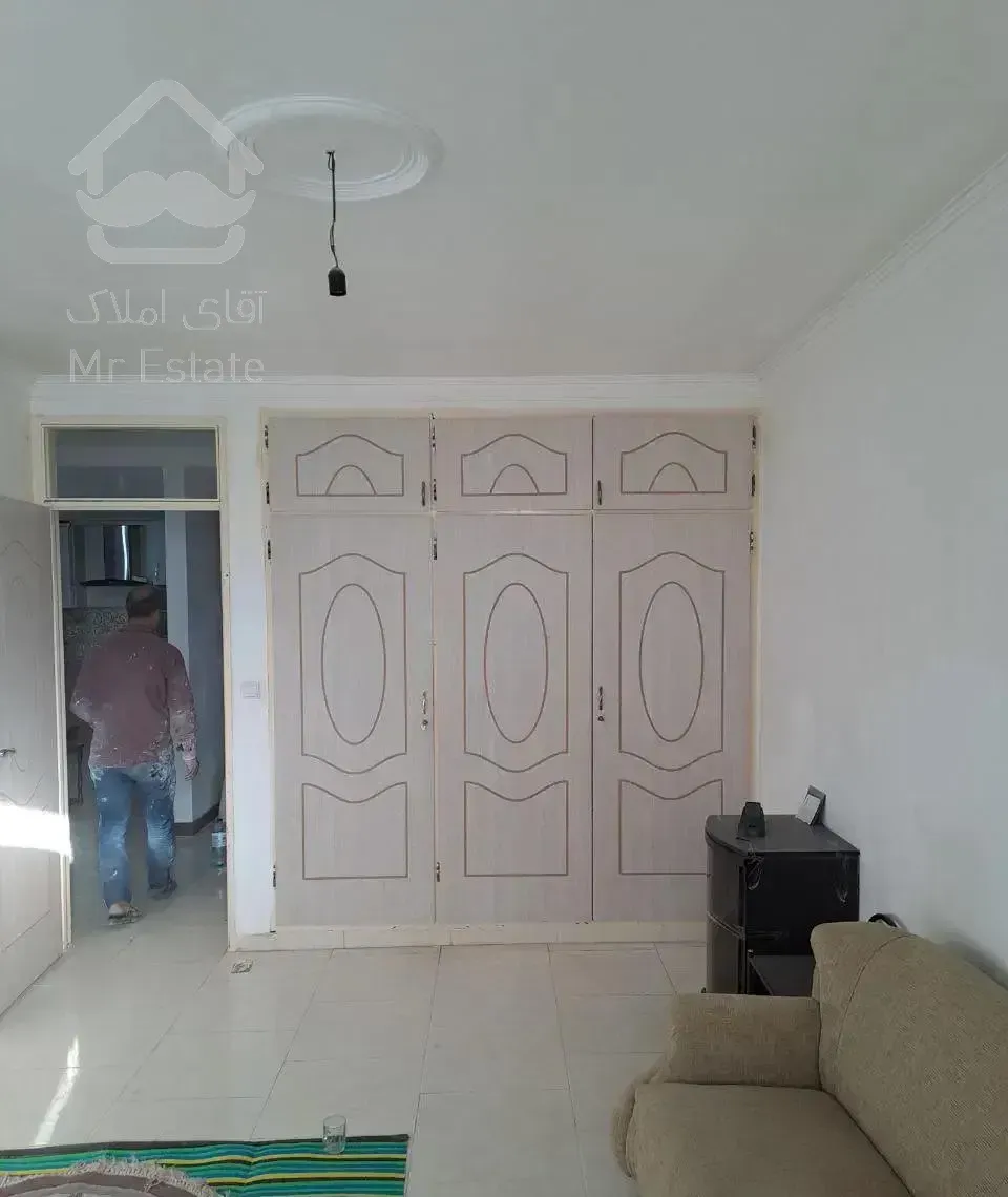 ۱۲۶متری دنج/عرفان