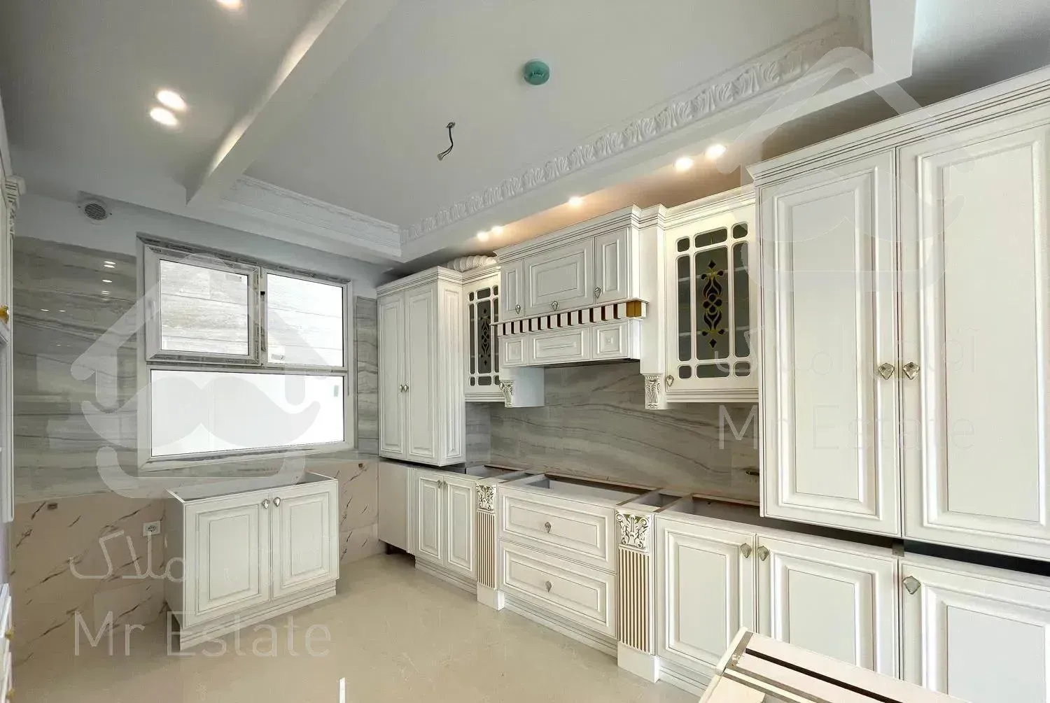 شریعتی ،١٤٥متر