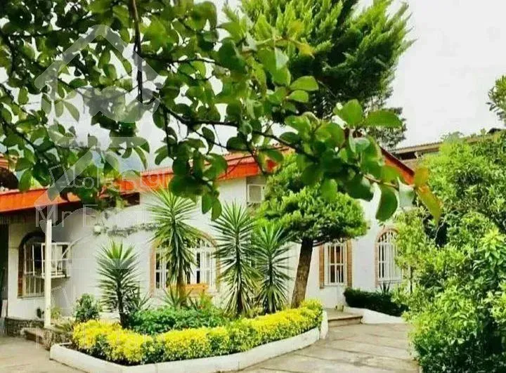 ۹۰۰متر ویلاباغ فول مبله/سندار/منطقه برندسعادت اباد