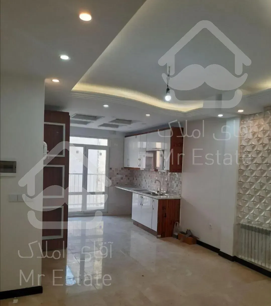 63 متر دو خواب کلید نخورده