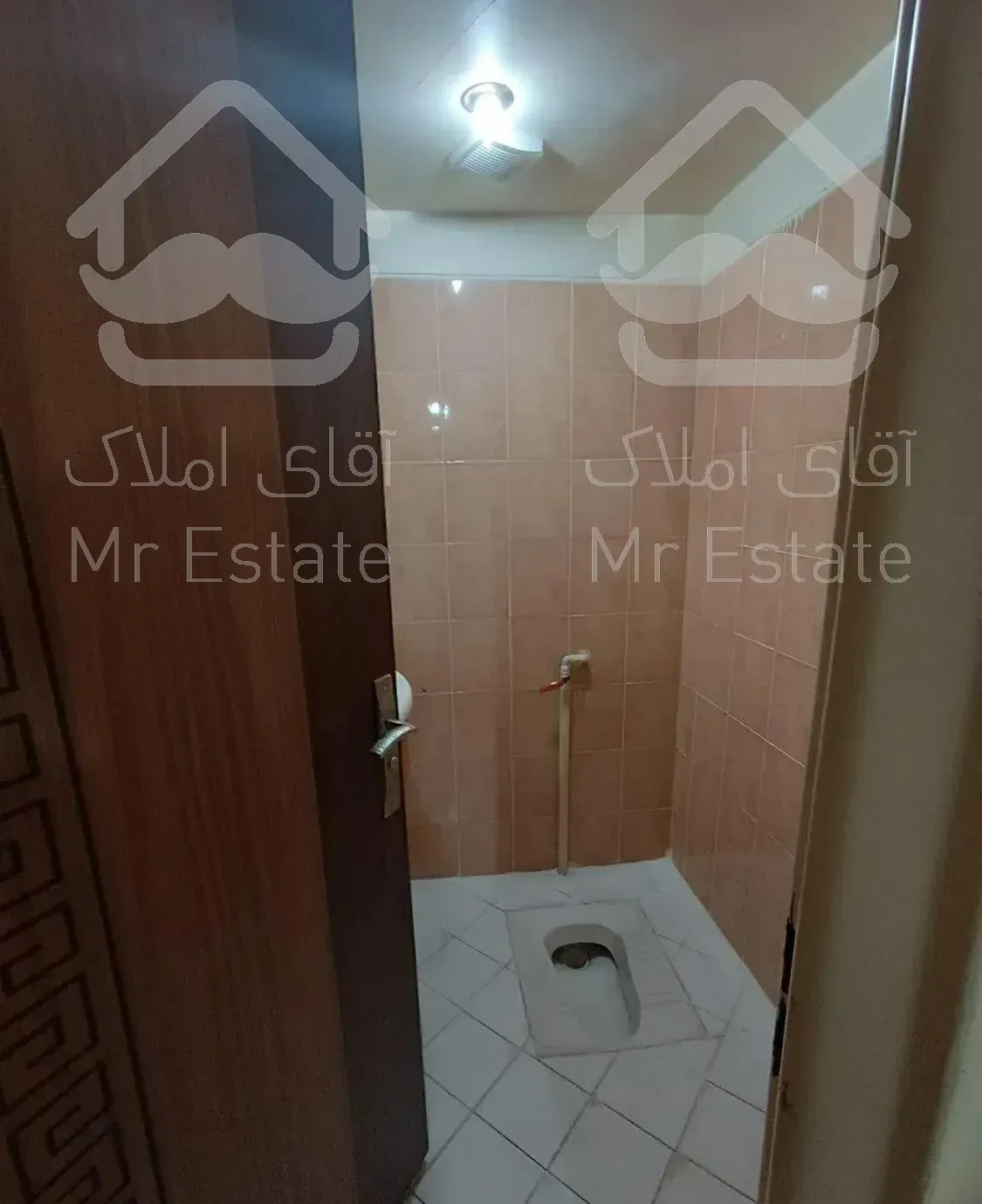 آپارتمان ۱۳۷متر ۳ خواب مشاعات ابی