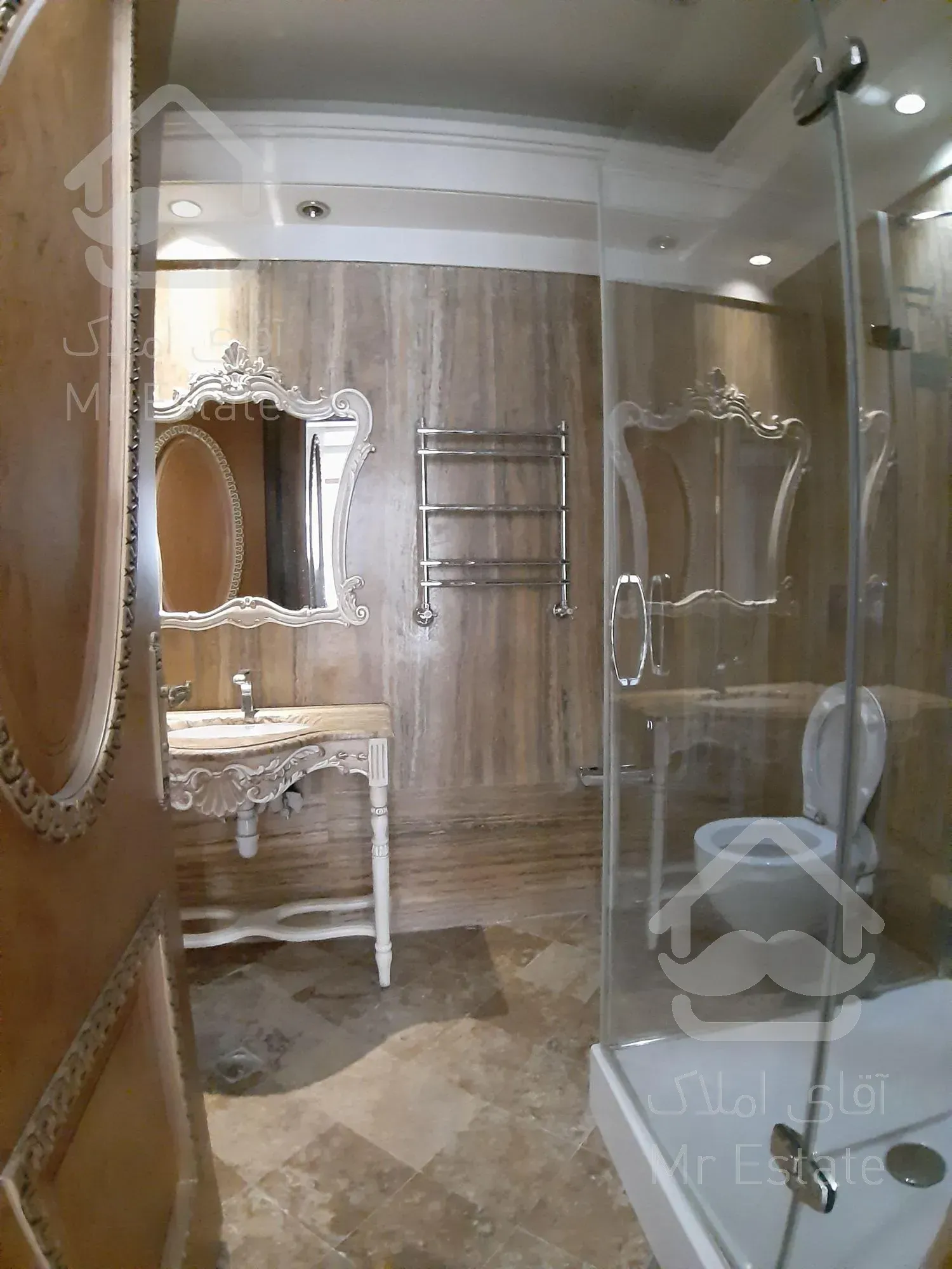 خرید آپارتمان 260 متری فرمانیه سنبل